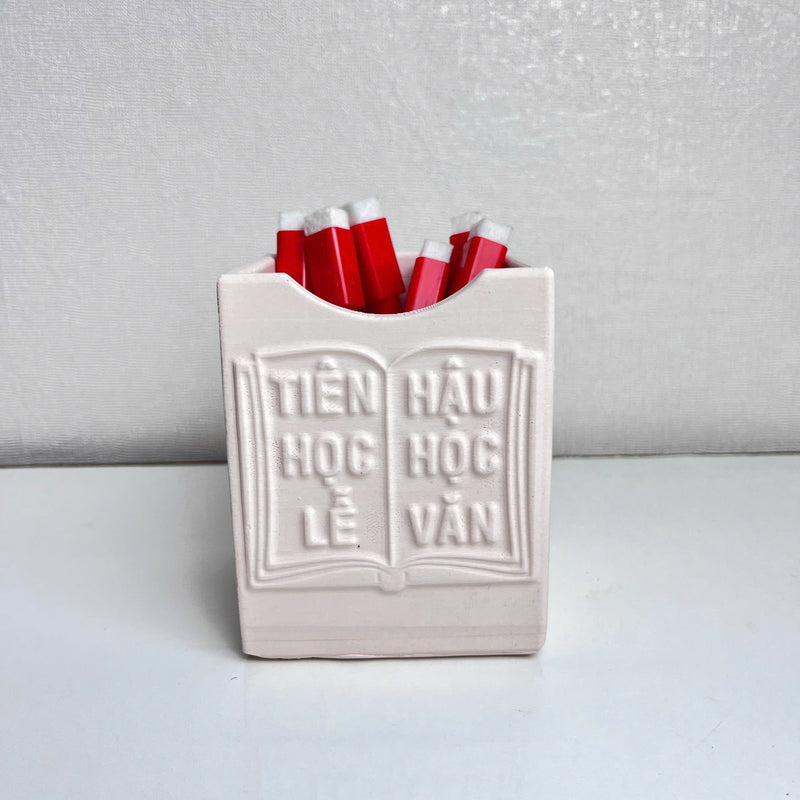 "Tiên Học Lễ, Hậu Học Văn" Concrete Pen Holder