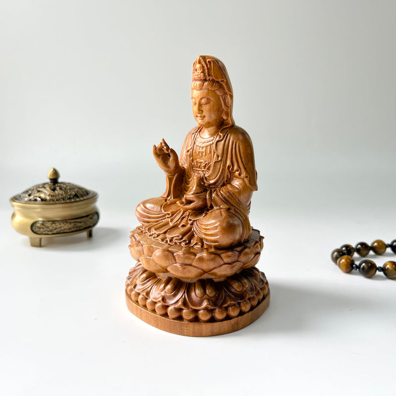 6" Wooden Guan Yin Bodhisattva Statue Sitting on Lotus– Kuan Yin Quan Yin Buddha for Feng Shui, Meditation, and Spiritual Decor