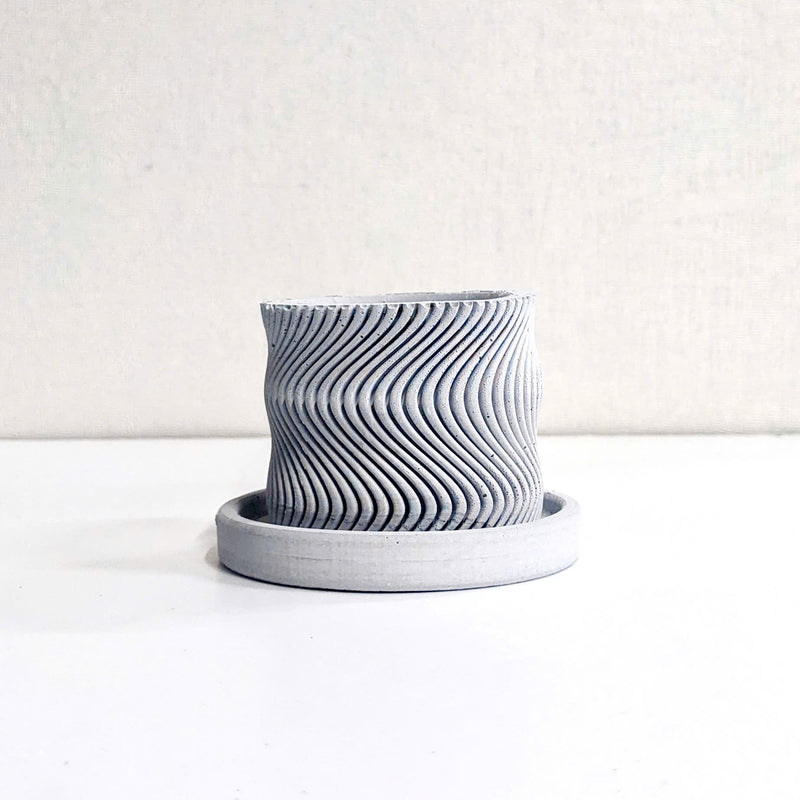MODERN WAVY TEXTURED INDOOR PLANTER POT