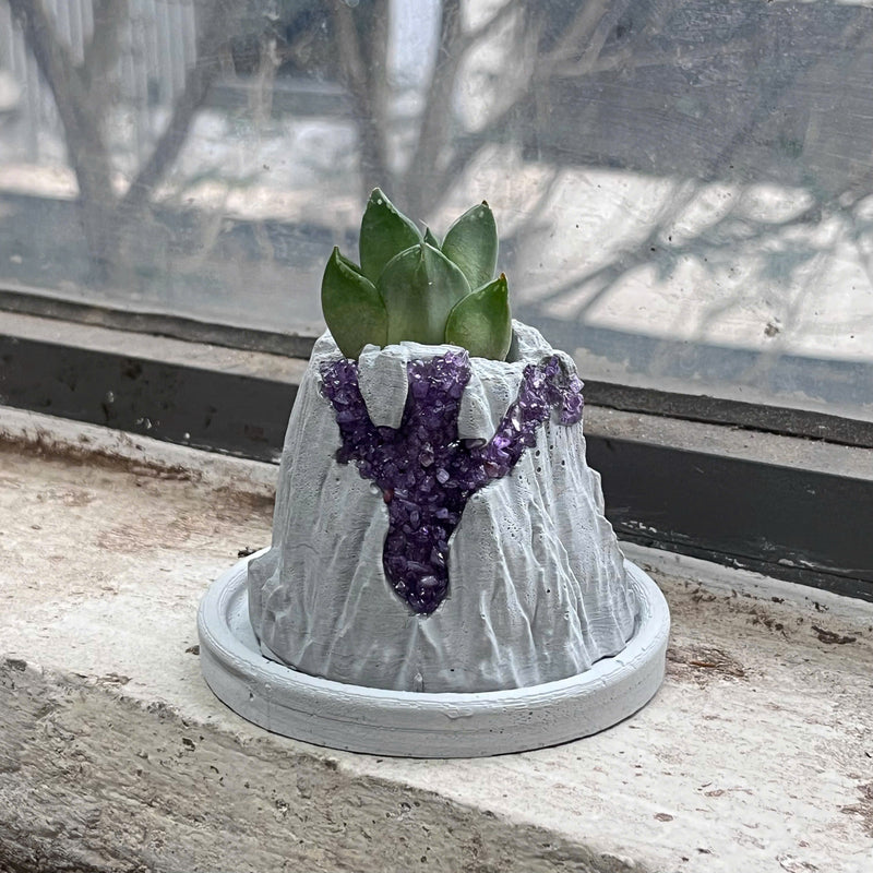 Volcanic Flow Rock Planter - Arrow Volcano