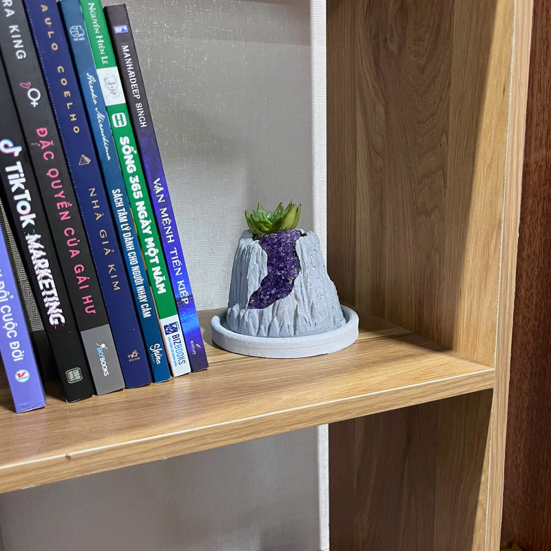 Volcanic Flow Rock Planter - Crescent volcano