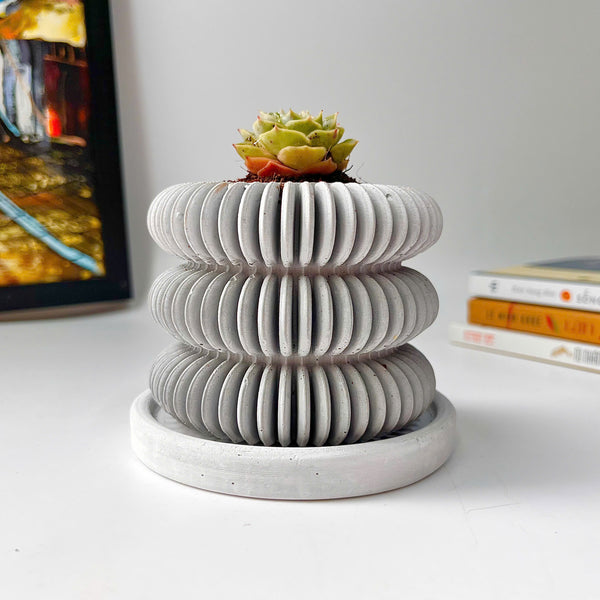 Concrete 3-tier spiral planter