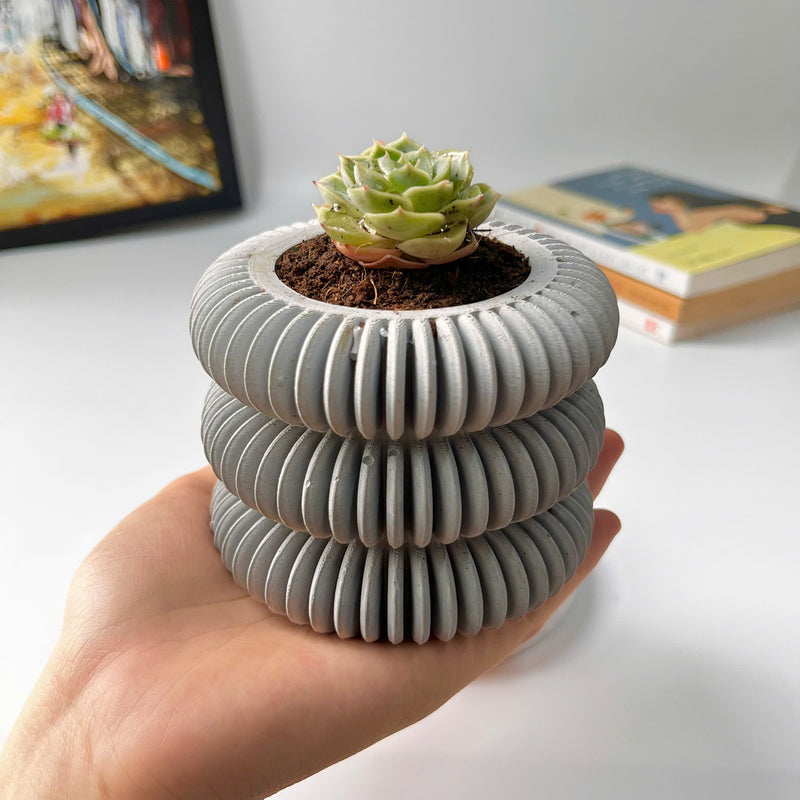 Concrete 3-tier spiral planter