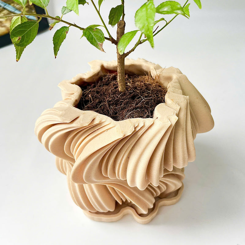 3D-Printed Wavy Planter