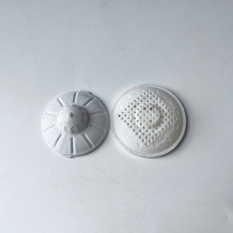 Feed your fish the fun way – with the UFO, Safe Plastic for Aquariums