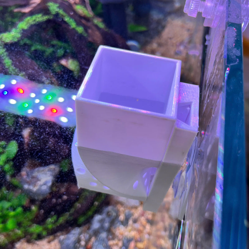 Fish Feeder With Strong Suction Cups - Adjustable Depth - Safe Plastic For Aquariums