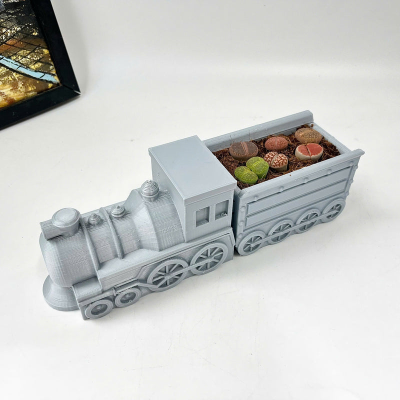3D-Printed Vintage Train Model Planter