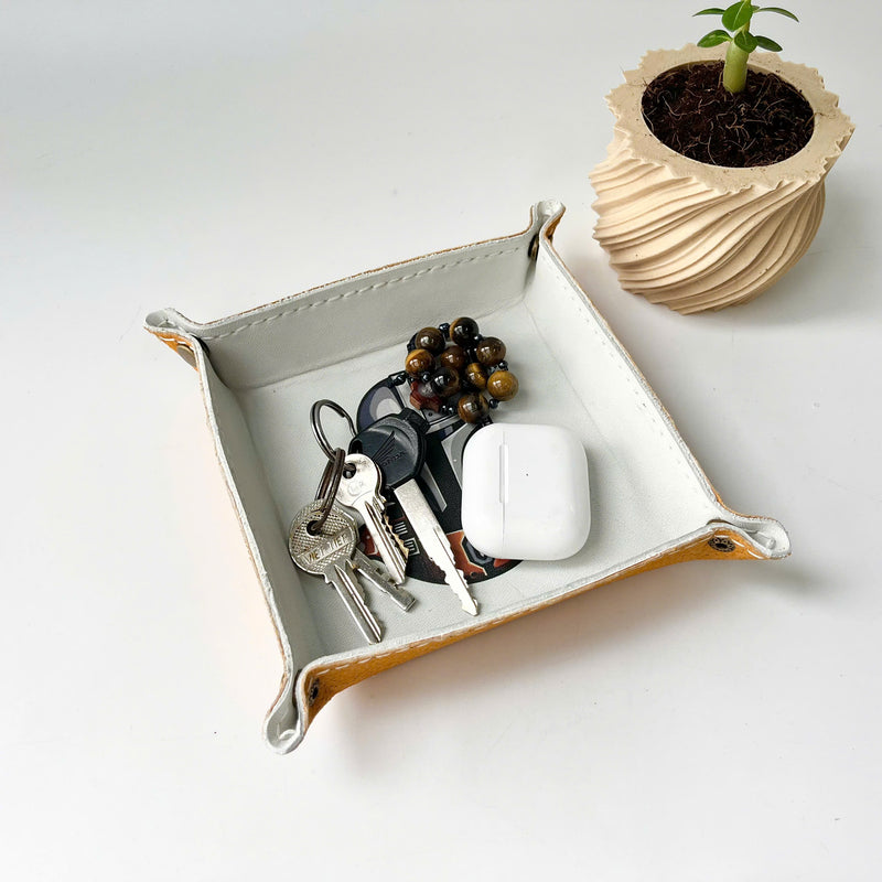 Engraved Leather Tray – Snap Corners – Compact & Unique