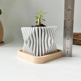 Square-Twisted Plant Pot – Indoor/Outdoor Decor – Durable Material - Wood-Plastic Tray