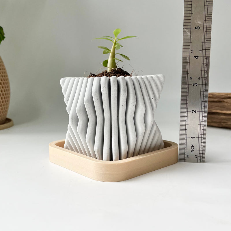 Square-Twisted Plant Pot – Indoor/Outdoor Decor – Durable Material - Wood-Plastic Tray